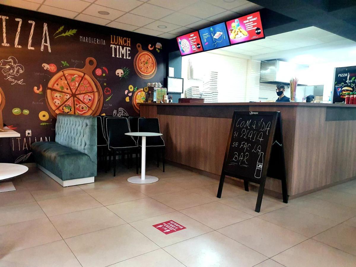 Art Boutique Central Târgu Jiu المظهر الخارجي الصورة