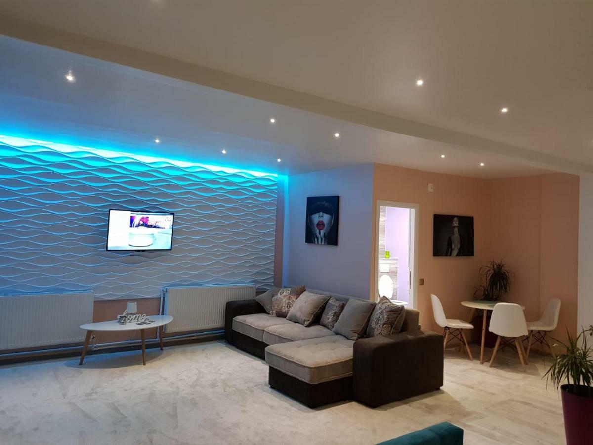 Art Boutique Central Târgu Jiu المظهر الخارجي الصورة