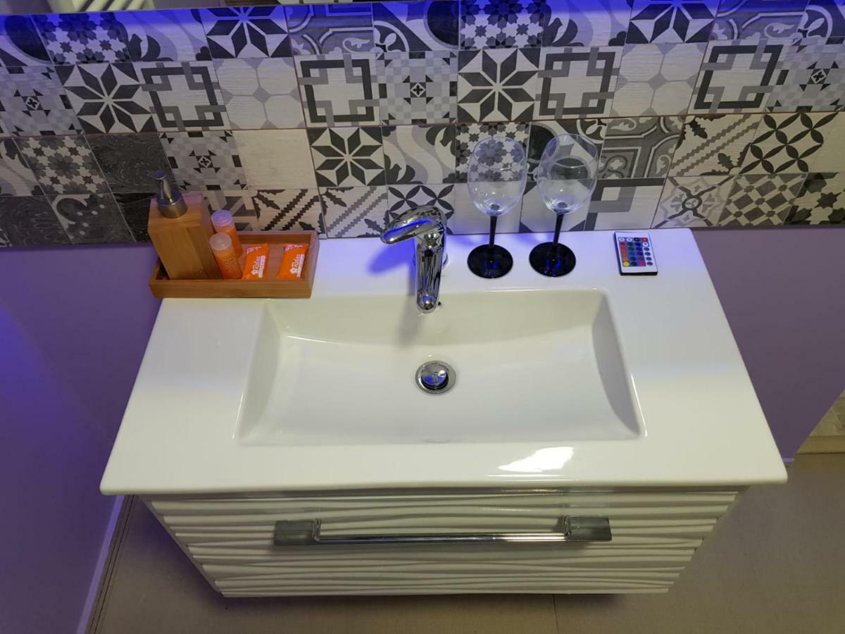 Art Boutique Central Târgu Jiu المظهر الخارجي الصورة