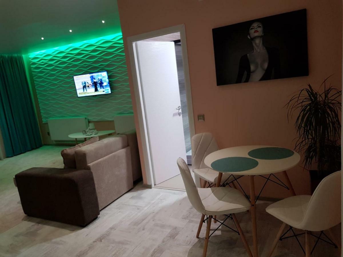 Art Boutique Central Târgu Jiu المظهر الخارجي الصورة