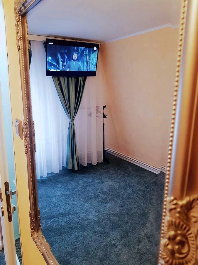 Art Boutique Central Târgu Jiu المظهر الخارجي الصورة