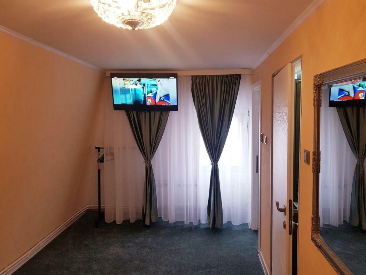Art Boutique Central Târgu Jiu المظهر الخارجي الصورة