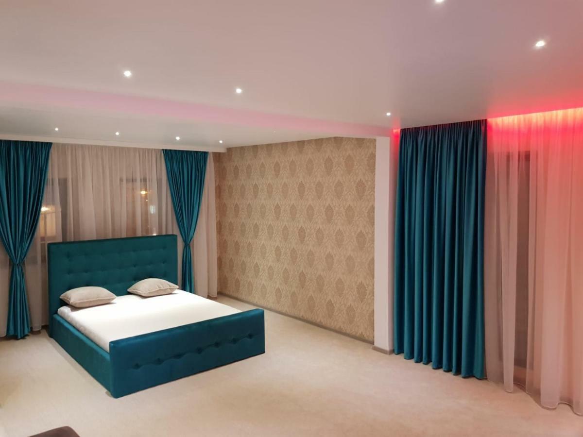 Art Boutique Central Târgu Jiu المظهر الخارجي الصورة