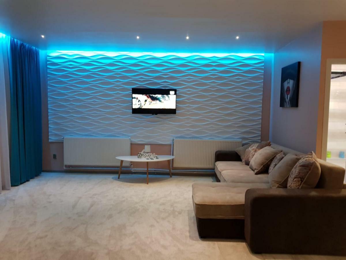 Art Boutique Central Târgu Jiu المظهر الخارجي الصورة