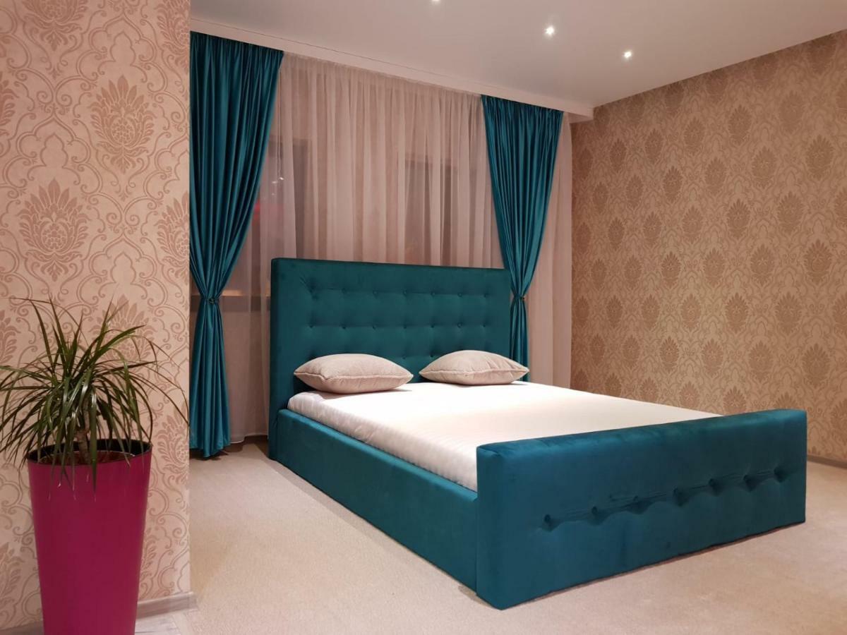 Art Boutique Central Târgu Jiu المظهر الخارجي الصورة