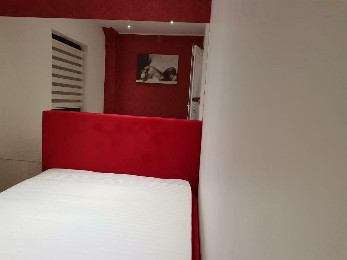 Art Boutique Central Târgu Jiu المظهر الخارجي الصورة