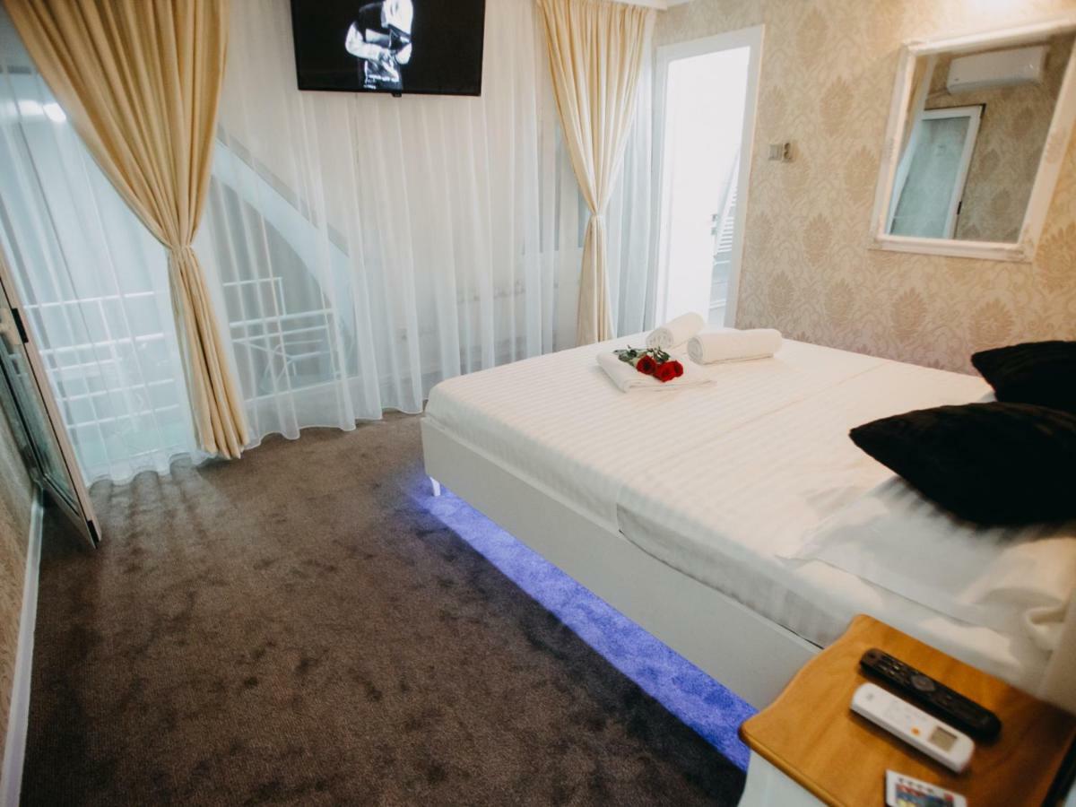 Art Boutique Central Târgu Jiu المظهر الخارجي الصورة